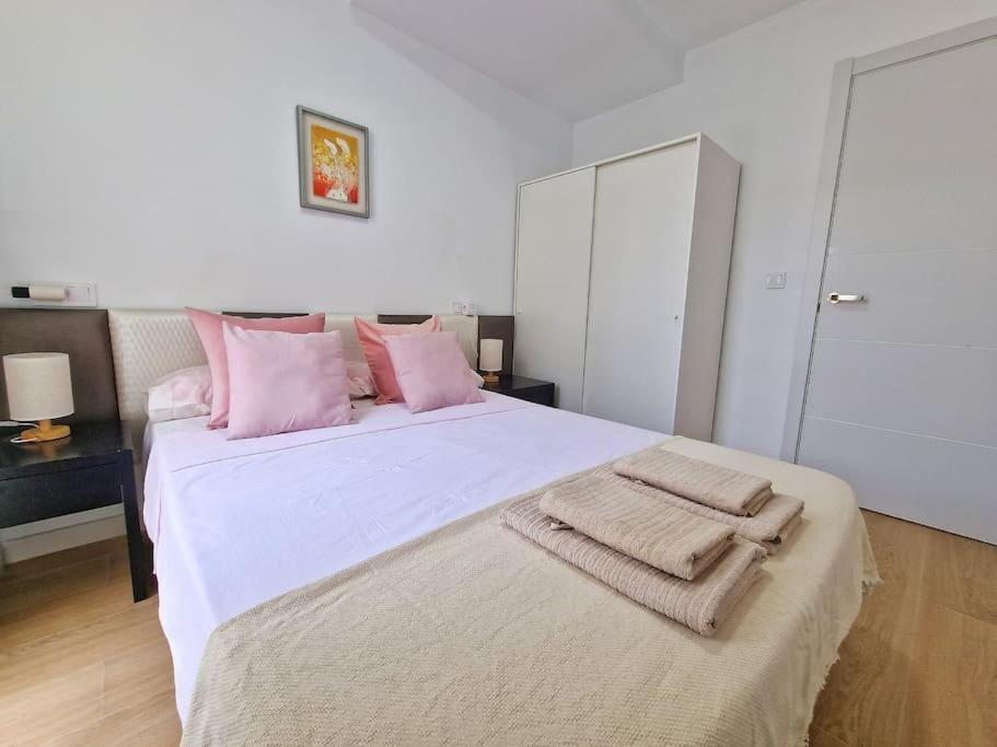 Encantador Duplex Para 6 A 1 Minuto De La Playa Benalmadena Ngoại thất bức ảnh